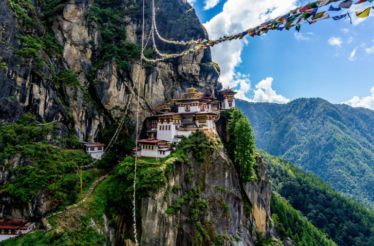Best Short Bhutan Tour Itinerary: Paro, Thimphu & Tiger’s Nest in Just a Few Days