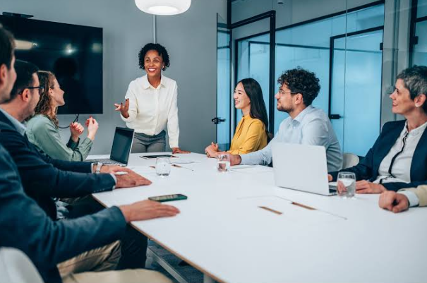 Leading with Clarity: How Great Leaders Build Belief and Drive Direction